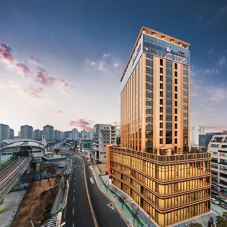 Gloucester Hotel Incheon Buitenkant foto