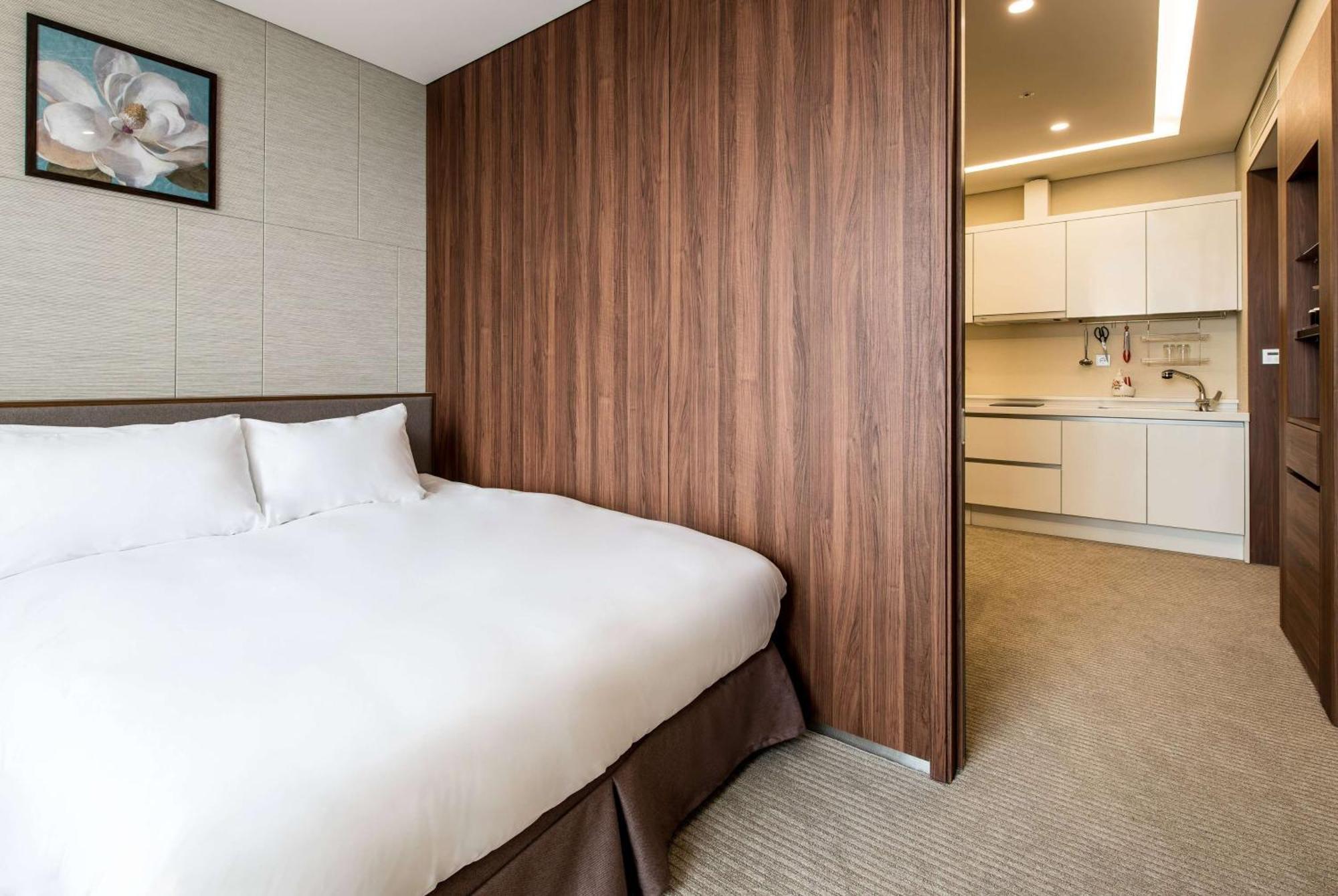 Gloucester Hotel Incheon Buitenkant foto