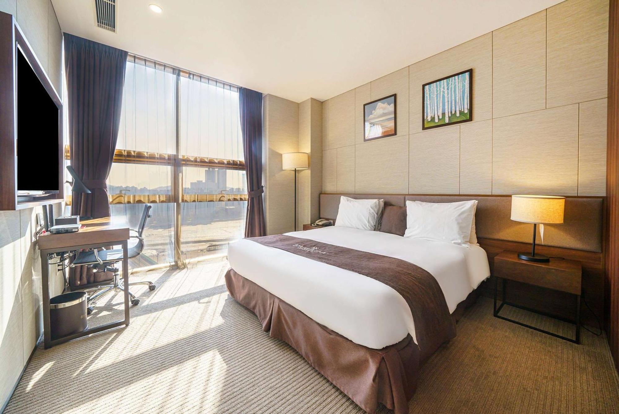 Gloucester Hotel Incheon Buitenkant foto