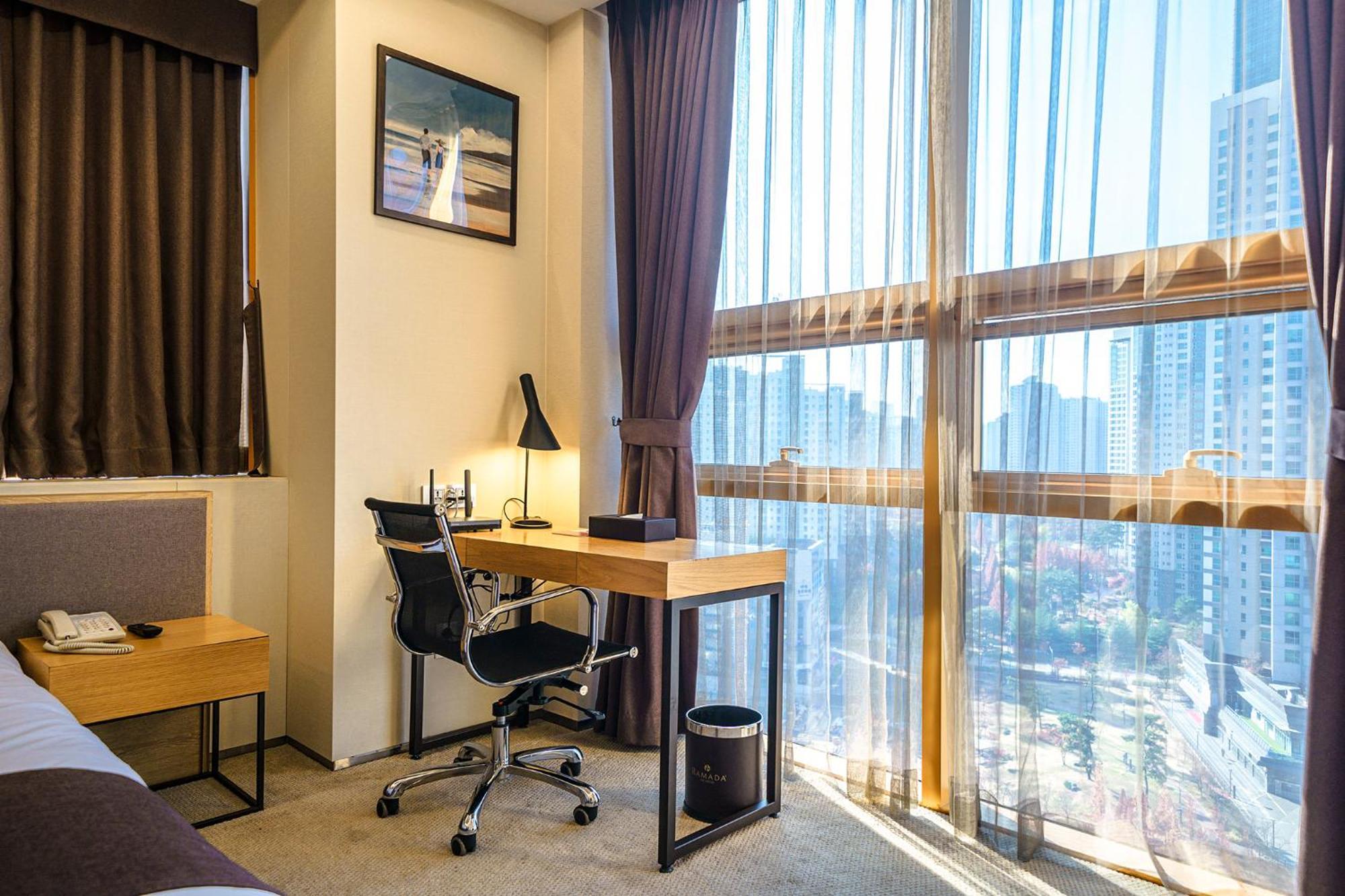 Gloucester Hotel Incheon Buitenkant foto